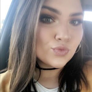 Meet your Posher, Corylynn